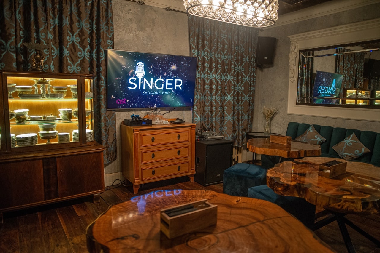 SINGER