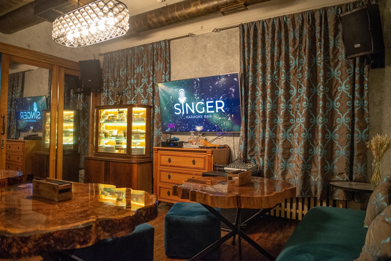 SINGER